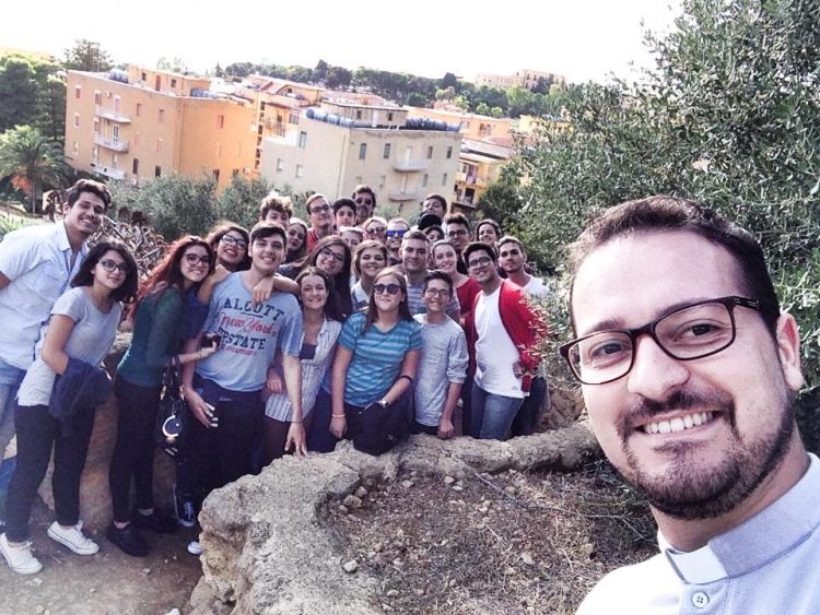 AGRIGENTO. CONTRO HALLOWEEN: “NOTTE DA BRIVIDI… DI SANTITÀ!”